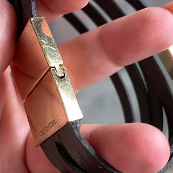 Black and gold leather coach bracelet - Picture 3 of 3